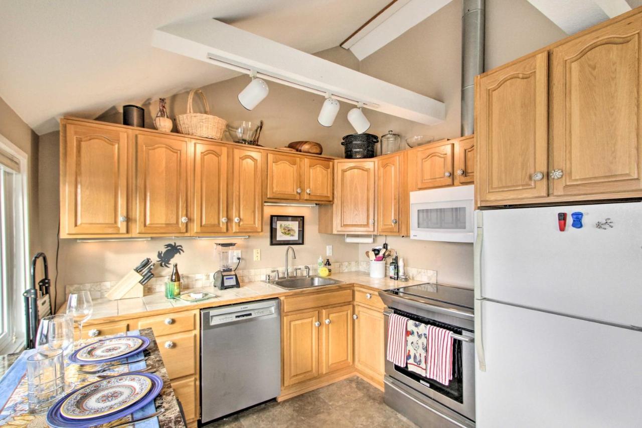פורט טאונסנד Idyllic Waterfront Cottage With Beach And Sunset Views מראה חיצוני תמונה